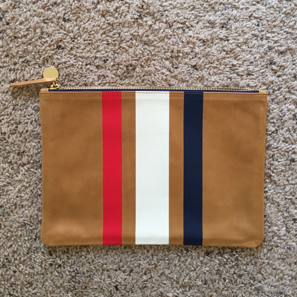 Clare V. Flat clutch - camel